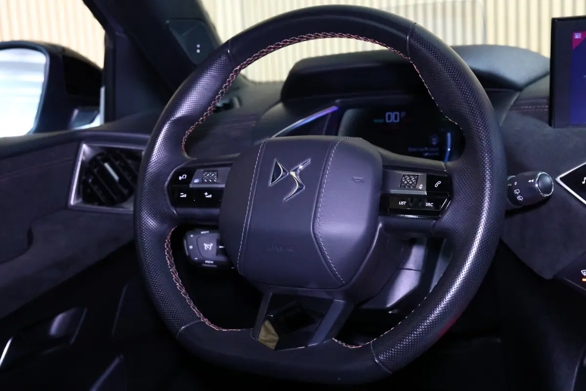 PERFORMANCE AVM VIRTUAL NAVI HEADUP CLIMA STOELVW PARKASS. "20