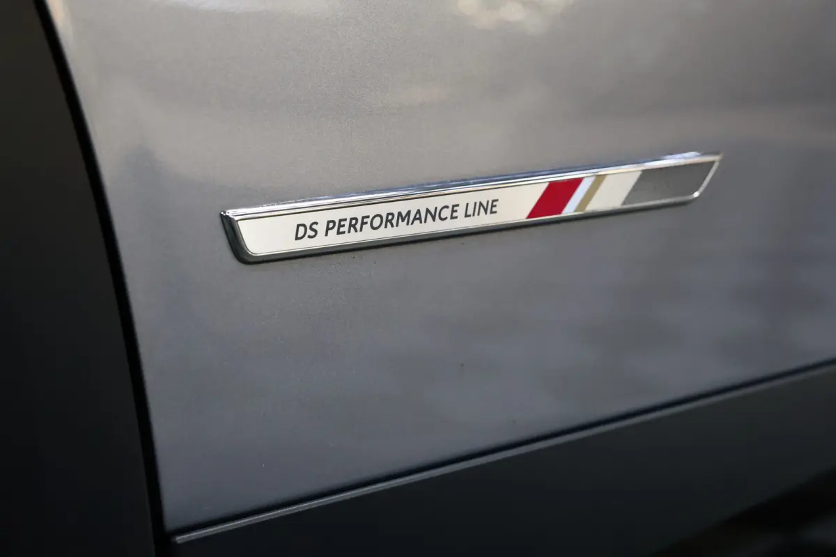 PERFORMANCE AVM VIRTUAL NAVI HEADUP CLIMA STOELVW PARKASS. "20