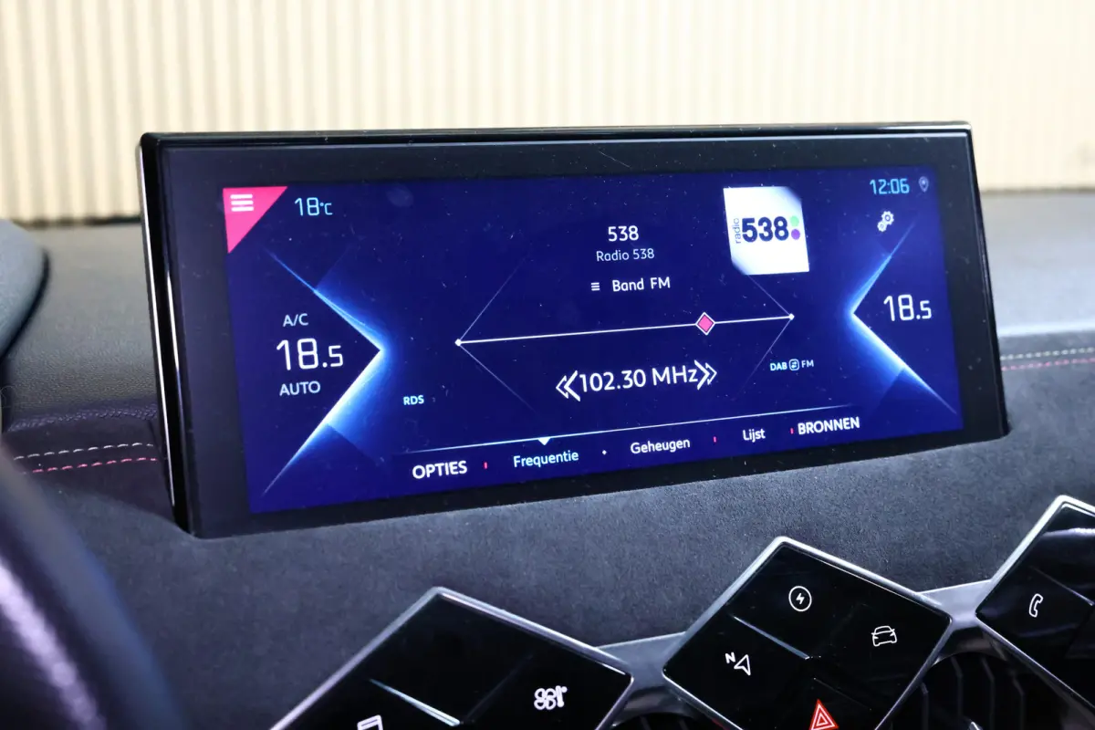 PERFORMANCE AVM VIRTUAL NAVI HEADUP CLIMA STOELVW PARKASS. "20