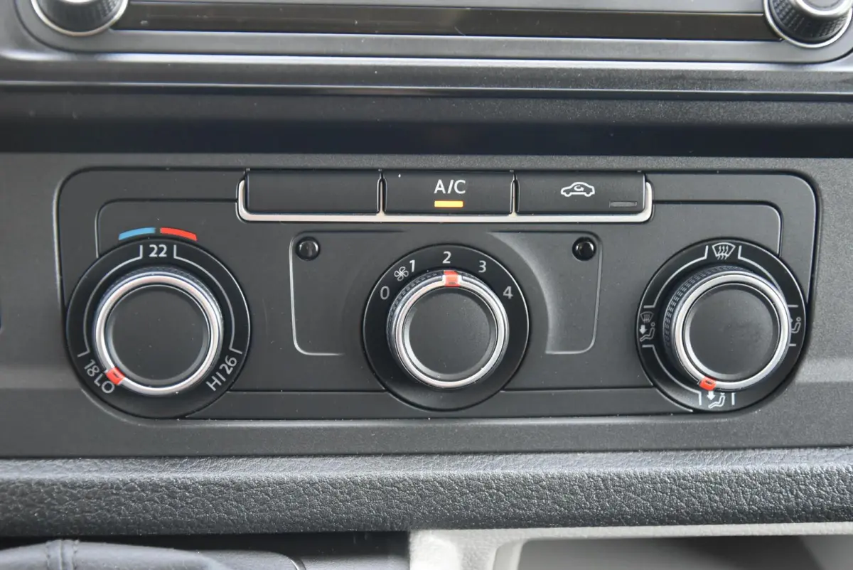 2.0 TSI 150 Pk L2H3 Airco Camera Benzine