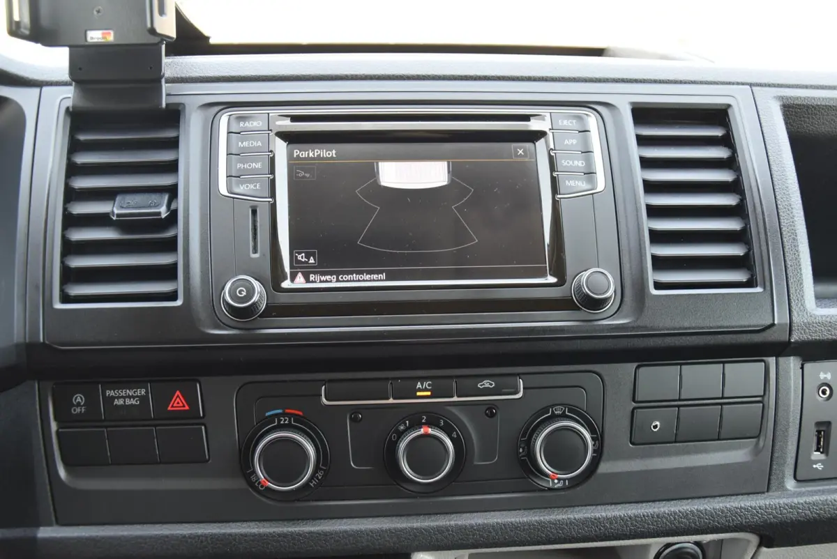 2.0 TSI 150 Pk L2H3 Airco Camera Benzine