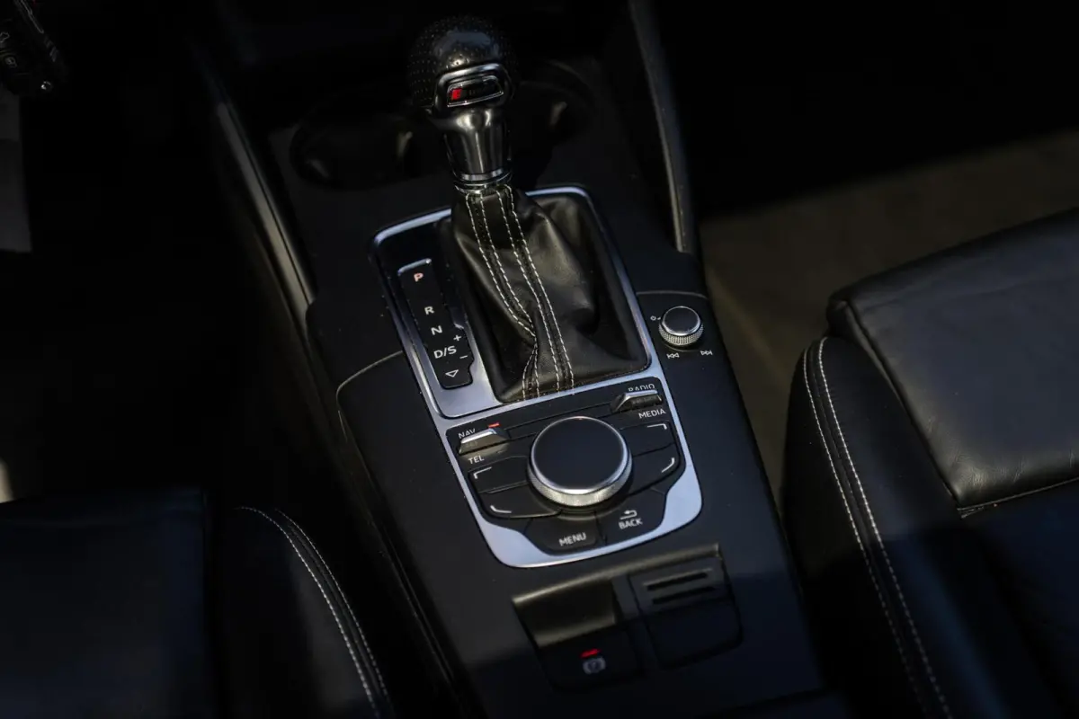 1.8 TFSI S-Line|PANO|STOELV|19'|PDC|CRUISE