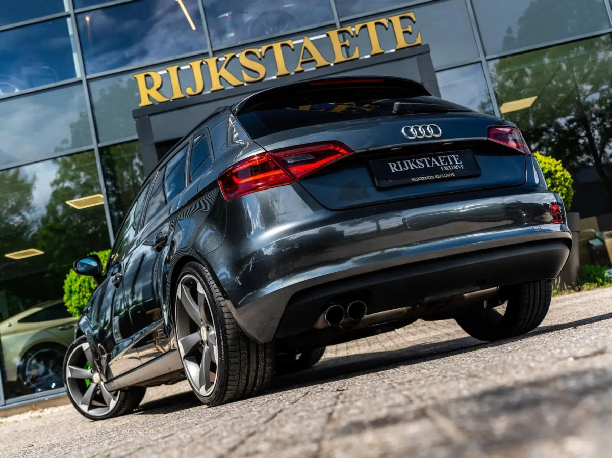 1.8 TFSI S-Line|PANO|STOELV|19'|PDC|CRUISE