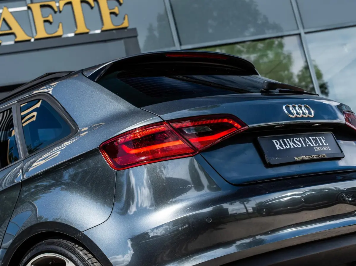 1.8 TFSI S-Line|PANO|STOELV|19'|PDC|CRUISE