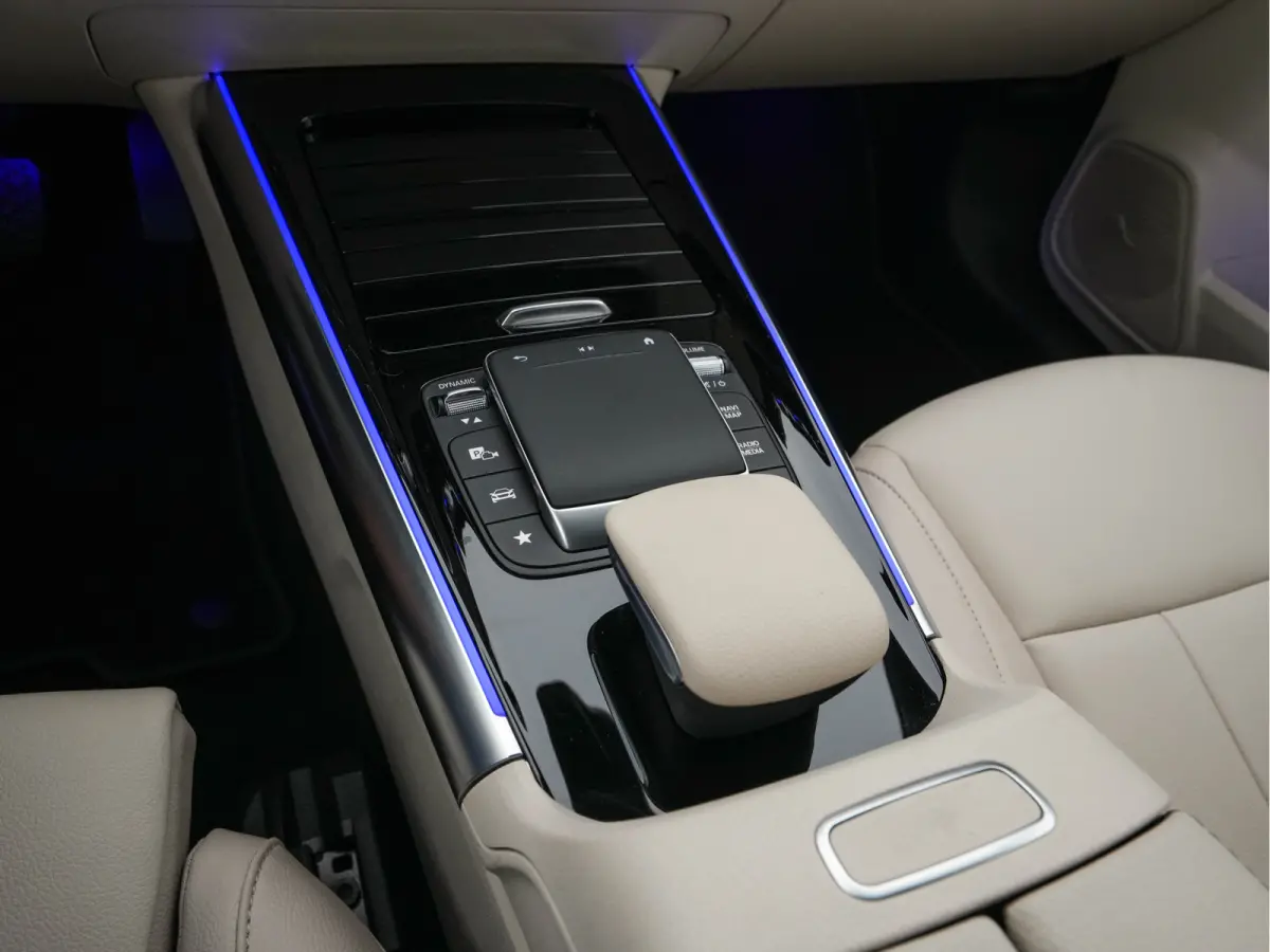 350 4MATIC Luxury Line 67 kWh [ 3-Fase-11kW ]{SoH-94%} (INCL-BTW) *HEATPUMP | LEATHER | FULL-LED | BLINDSPOT | WIDESCREEN-DIGICOCKPIT | HEATED-SPORTSEATS | CAMERA | NAVI-FULLMAP | DAB | AMBI