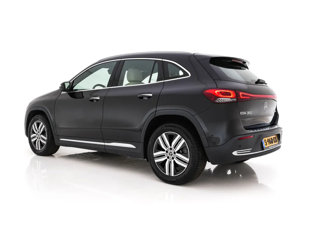 350 4MATIC Luxury Line 67 kWh [ 3-Fase-11kW ]{SoH-94%} (INCL-BTW) *HEATPUMP | LEATHER | FULL-LED | BLINDSPOT | WIDESCREEN-DIGICOCKPIT | HEATED-SPORTSEATS | CAMERA | NAVI-FULLMAP | DAB | AMBI