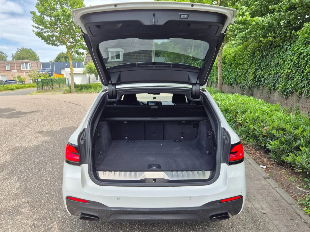 530e M Sport LED CarPlay Elek. Stoelen 100% dealer onderhouden 530e Business Edition Plus
