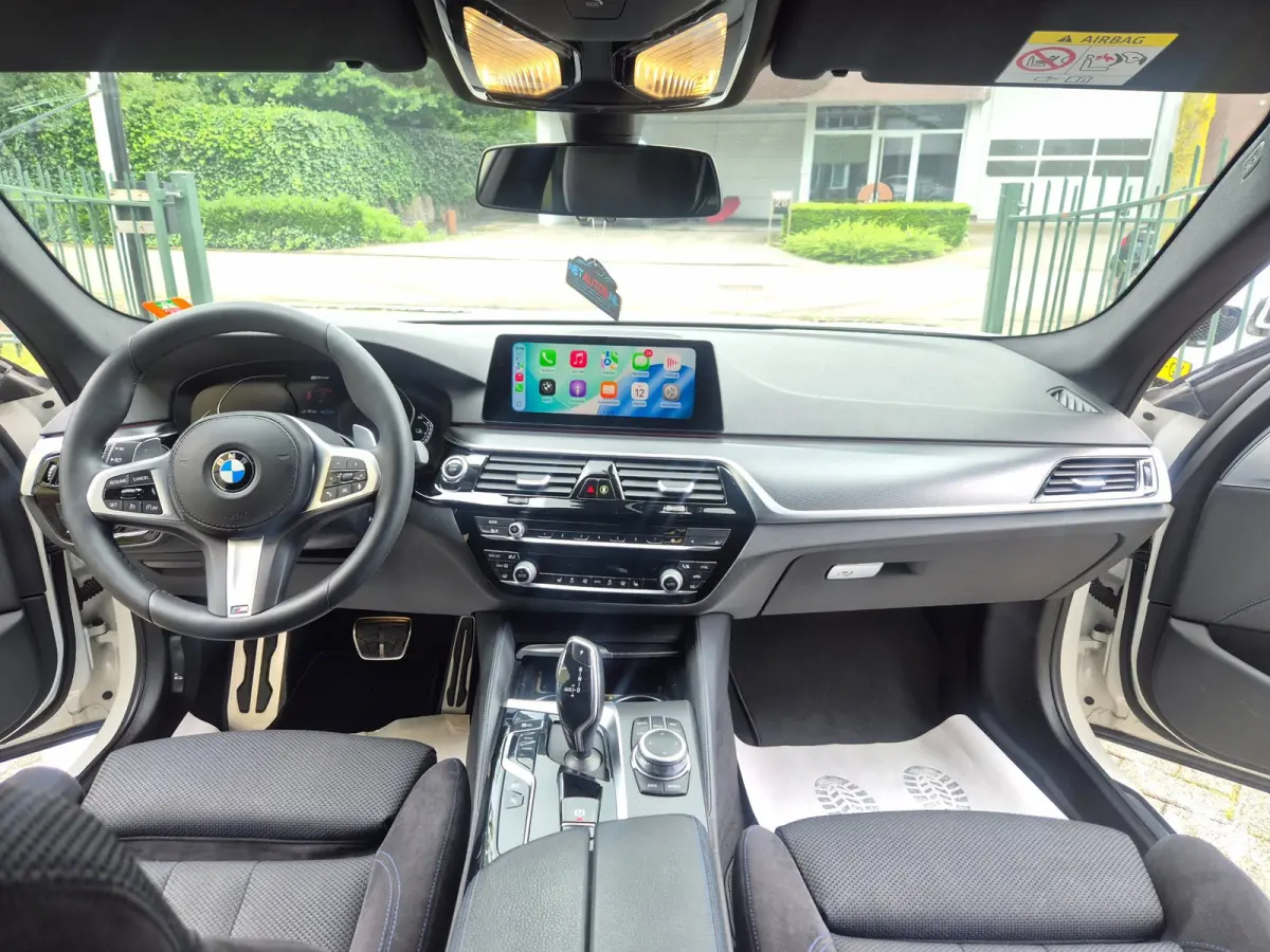 530e M Sport LED CarPlay Elek. Stoelen 100% dealer onderhouden 530e Business Edition Plus
