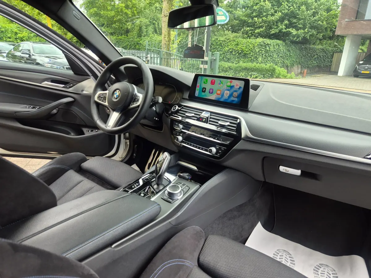 530e M Sport LED CarPlay Elek. Stoelen 100% dealer onderhouden 530e Business Edition Plus