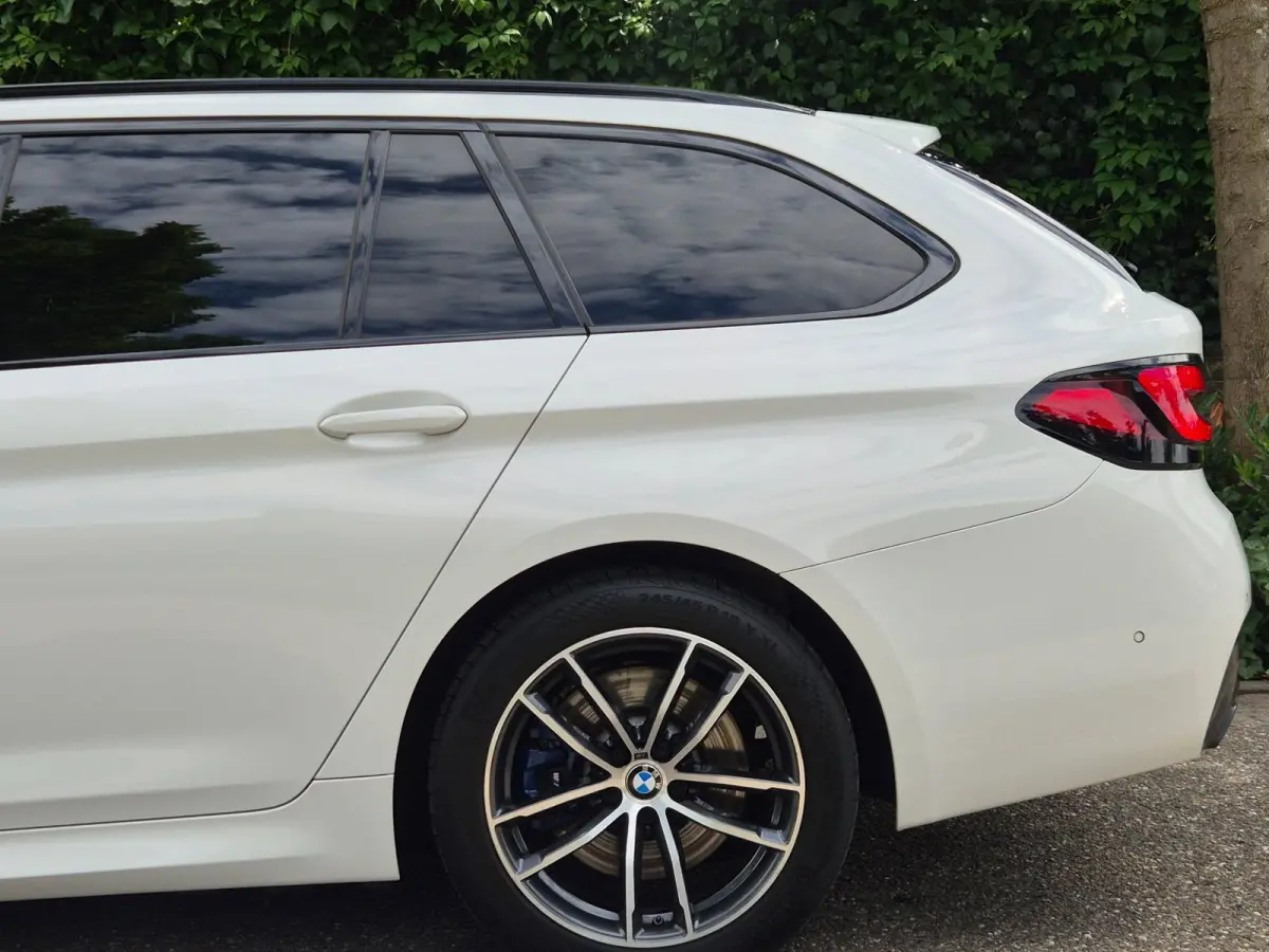 530e M Sport LED CarPlay Elek. Stoelen 100% dealer onderhouden 530e Business Edition Plus