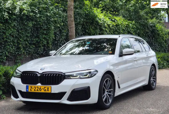 530e M Sport LED CarPlay Elek. Stoelen 100% dealer onderhouden 530e Business Edition Plus