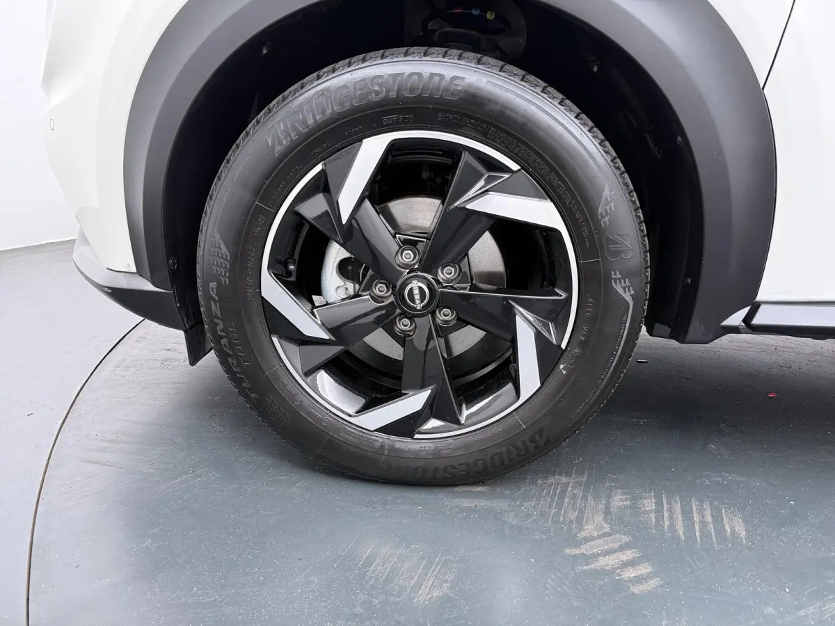 1.6 Hybrid N-Connecta | Parkeercamera | Navigatie |