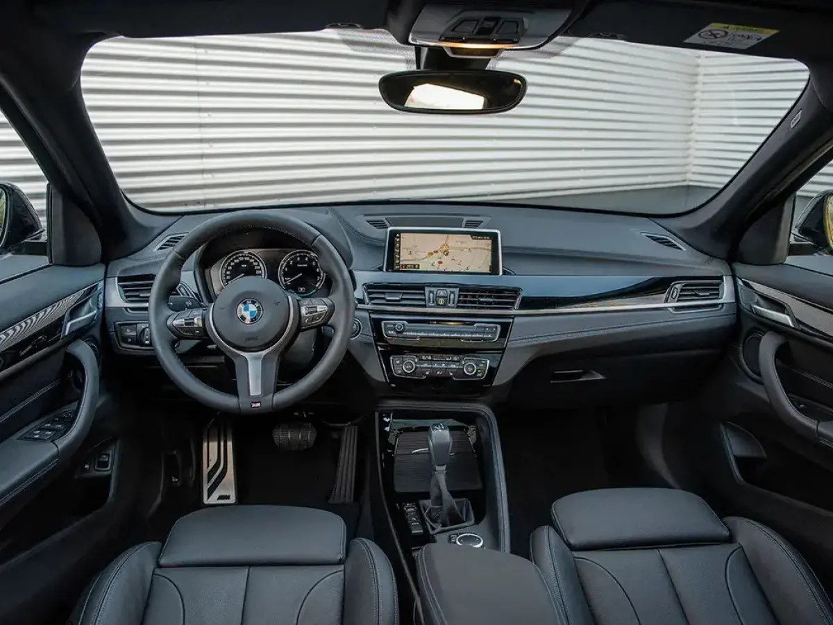 xDrive25e | NU 35X OP VOORRAAD (Bouwjaar: 2021–2022, prijs: €21745– €32.000)