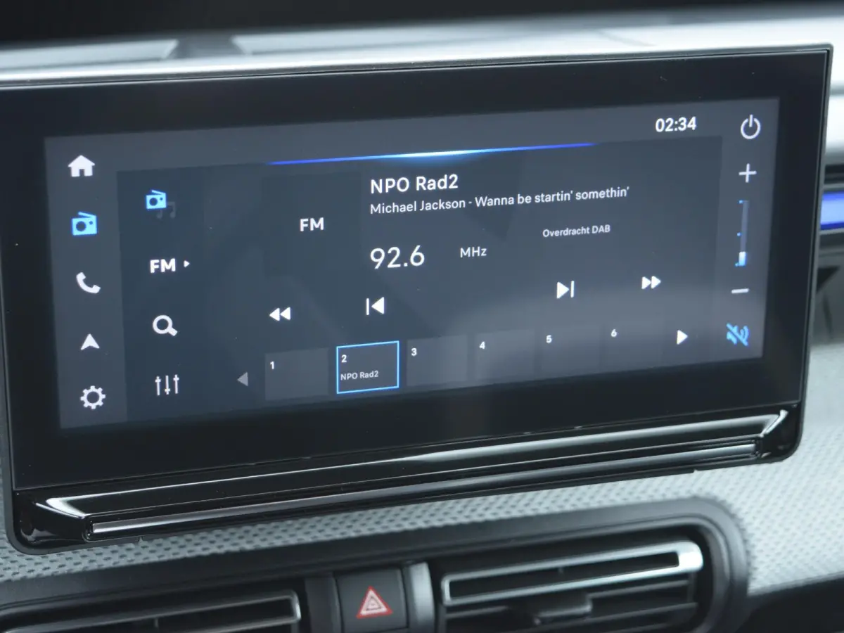 Plus 113pk Comfort Range 44 kWh | NAVI | PARKEERSENSOREN MET CAMERA | AIRCO | CRUISE CONTROL |