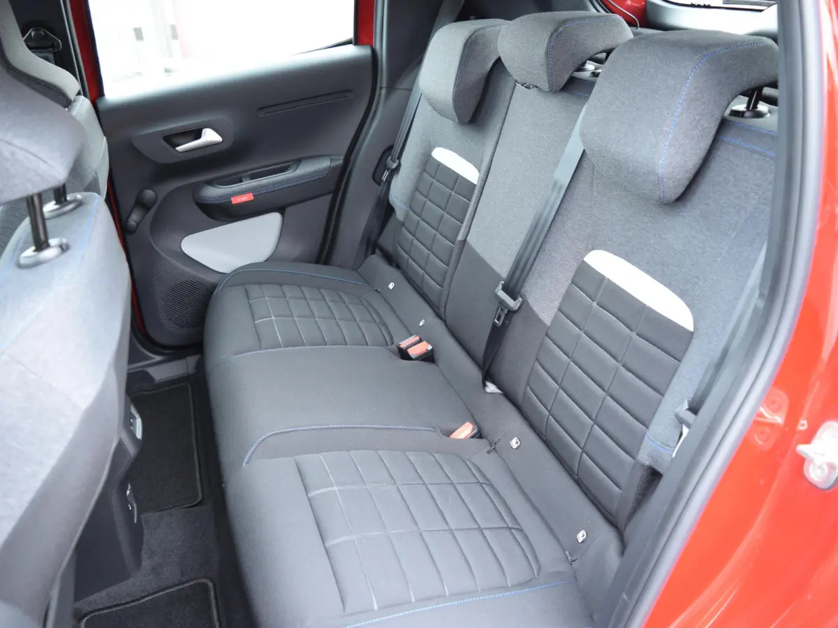 Plus 113pk Comfort Range 44 kWh | NAVI | PARKEERSENSOREN MET CAMERA | AIRCO | CRUISE CONTROL |