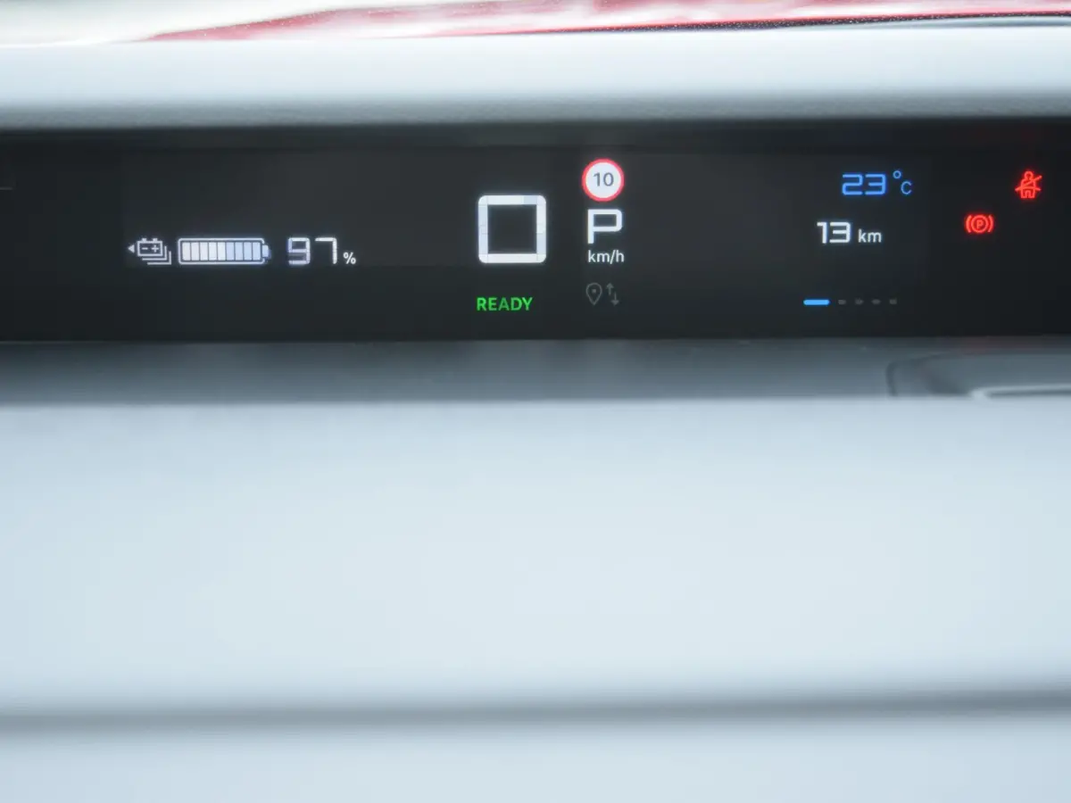 Plus 113pk Comfort Range 44 kWh | NAVI | PARKEERSENSOREN MET CAMERA | AIRCO | CRUISE CONTROL |