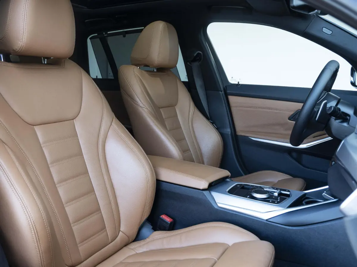 330e SoH 96% | M Sportpakket | Travel Pack | Panoramadak | Stoelverwarming | Cruise Control | Trekhaak