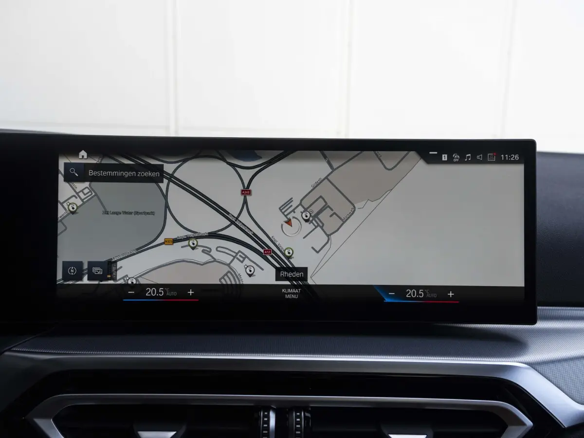 330e SoH 96% | M Sportpakket | Travel Pack | Panoramadak | Stoelverwarming | Cruise Control | Trekhaak