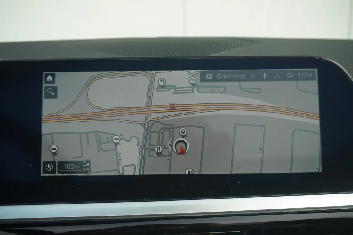 M40i | M Sportpakket | Elektrisch verstelbare stoelen | Harman Kardon | Cruise control adaptief met Stop&Go | Stoel & Stuurwielverwarming