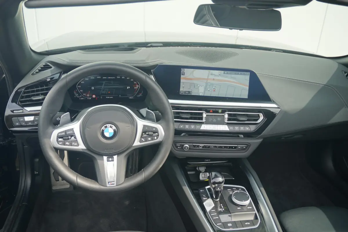 M40i | M Sportpakket | Elektrisch verstelbare stoelen | Harman Kardon | Cruise control adaptief met Stop&Go | Stoel & Stuurwielverwarming