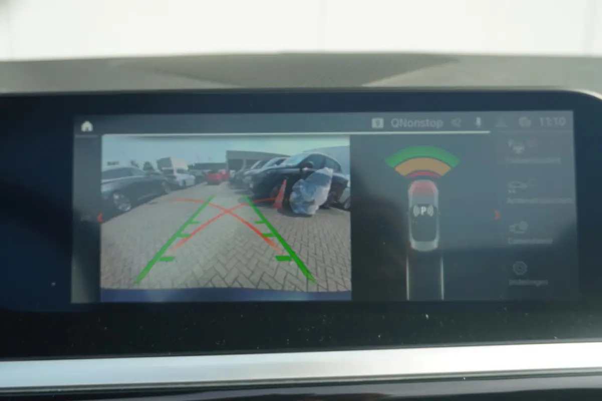 M40i | M Sportpakket | Elektrisch verstelbare stoelen | Harman Kardon | Cruise control adaptief met Stop&Go | Stoel & Stuurwielverwarming