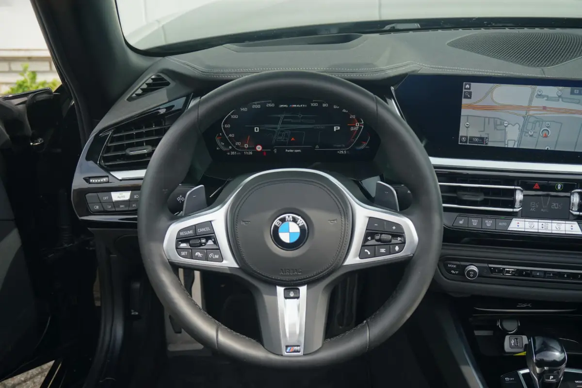 M40i | M Sportpakket | Elektrisch verstelbare stoelen | Harman Kardon | Cruise control adaptief met Stop&Go | Stoel & Stuurwielverwarming