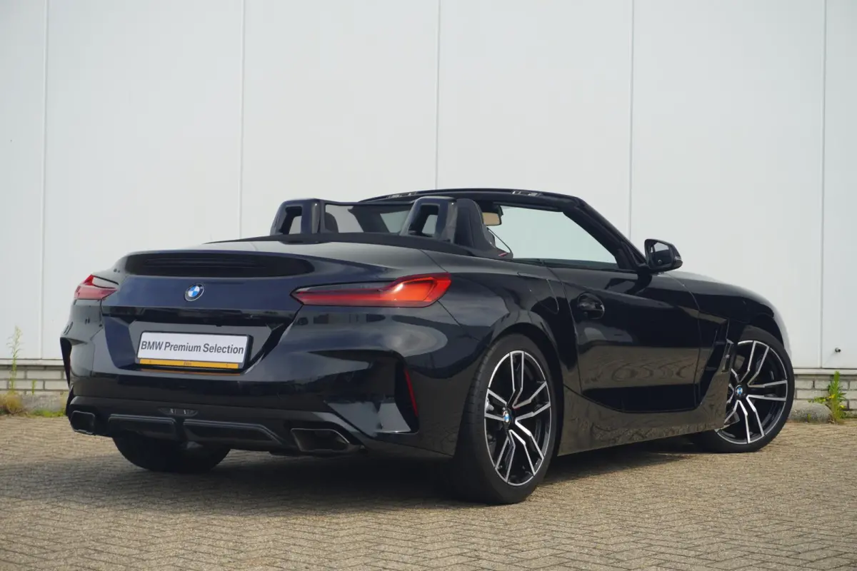 M40i | M Sportpakket | Elektrisch verstelbare stoelen | Harman Kardon | Cruise control adaptief met Stop&Go | Stoel & Stuurwielverwarming