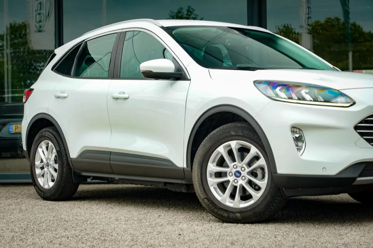 2.5 PHEV Titanium / Trekhaakvoorb / All-Season / Incl BTW