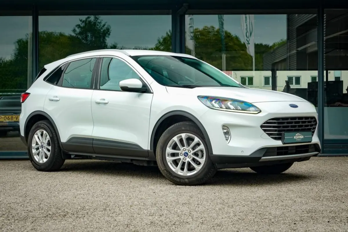 2.5 PHEV Titanium / Trekhaakvoorb / All-Season / Incl BTW