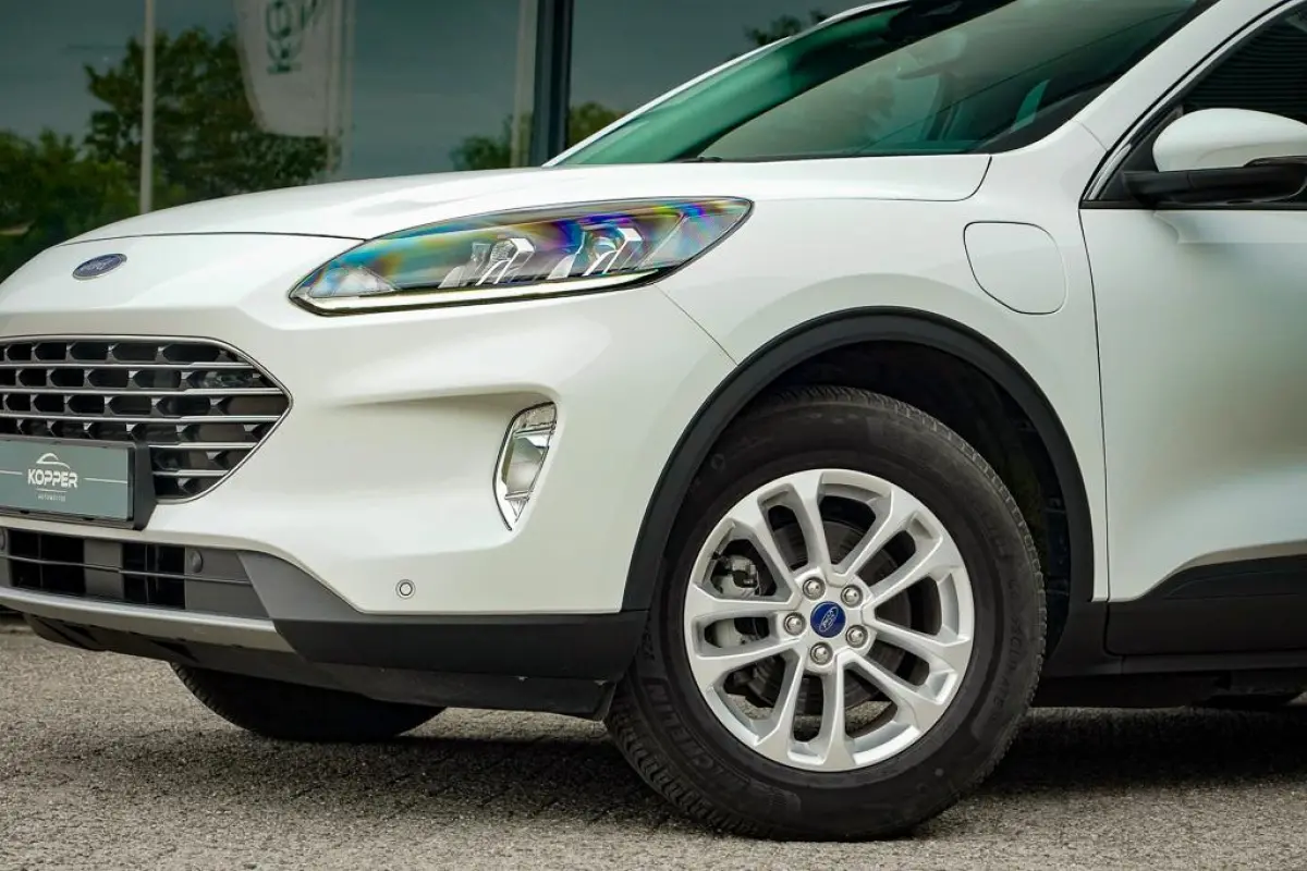 2.5 PHEV Titanium / Trekhaakvoorb / All-Season / Incl BTW