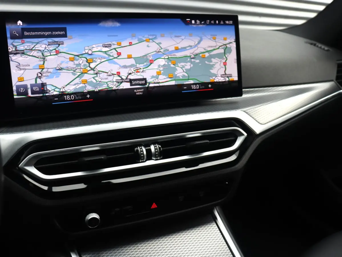 320e | High Executive | M Sportpakket Pro | Sportstoelen | Adaptive LED | Verwarmbare Voorstoelen | Apple Carplay | SOH 99% | 18'' LMV