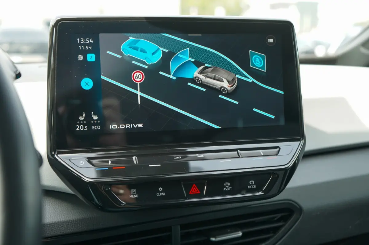First Plus 58 kWh | 87,93% SOH | IQ | Camera | Adap. Cruise | St