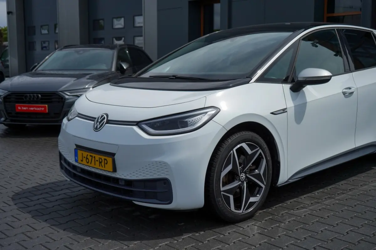 First Plus 58 kWh | 87,93% SOH | IQ | Camera | Adap. Cruise | St