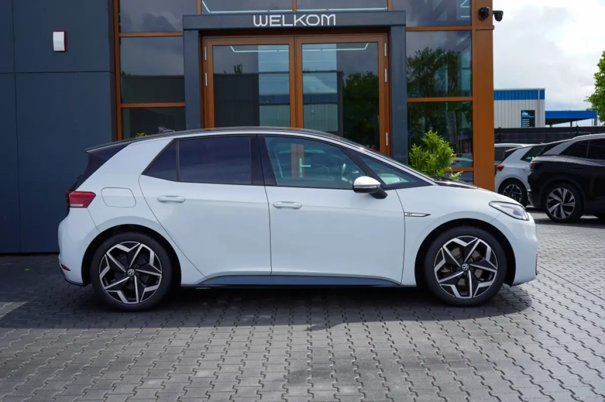 First Plus 58 kWh | 87,93% SOH | IQ | Camera | Adap. Cruise | St