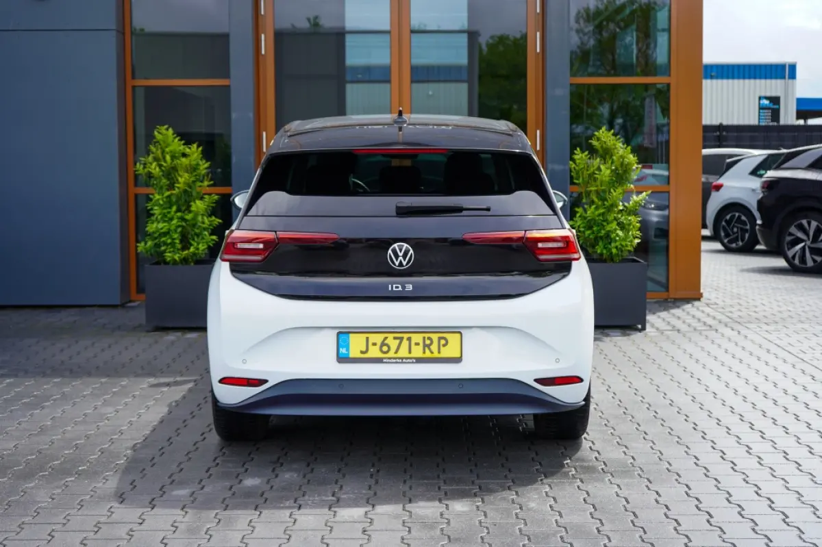 First Plus 58 kWh | 87,93% SOH | IQ | Camera | Adap. Cruise | St