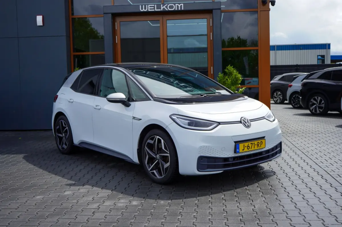 First Plus 58 kWh | 87,93% SOH | IQ | Camera | Adap. Cruise | St