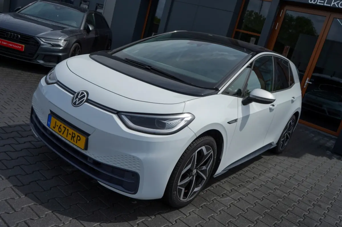 First Plus 58 kWh | 87,93% SOH | IQ | Camera | Adap. Cruise | St