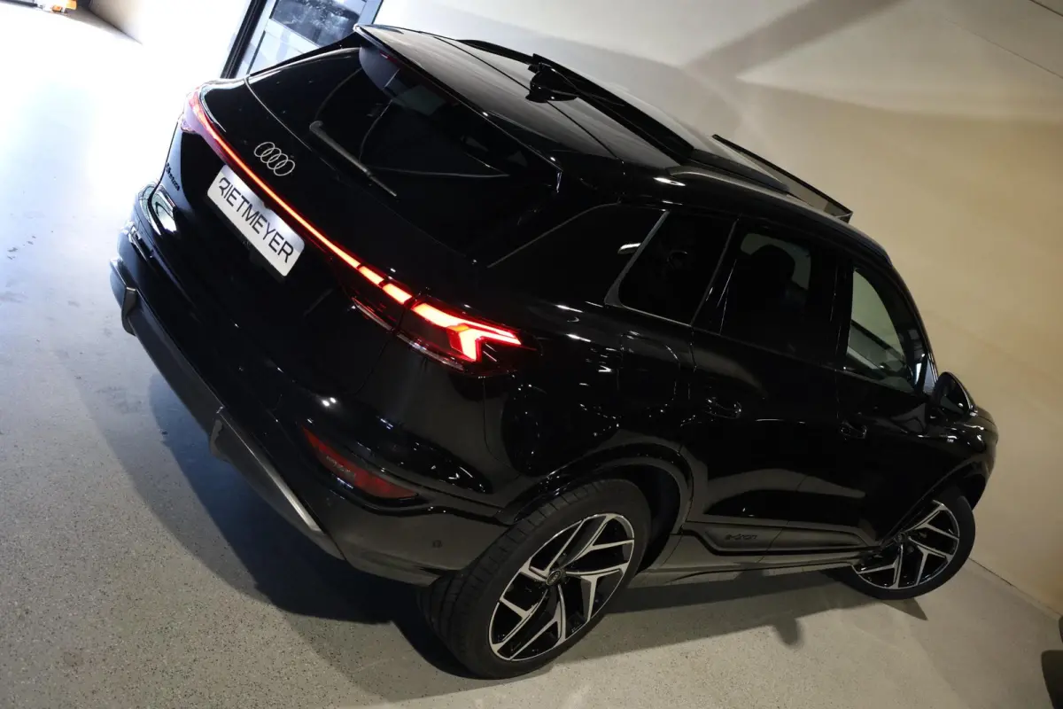 S edition performance 100 kWh |Pano |Elektr. Trekhaak |360° |Memory |Sfeer |ACC