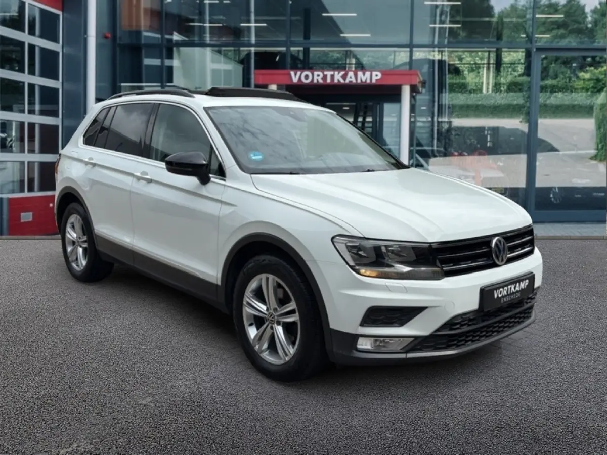 1.4 TSI DSG HIGHLINE PANO-DAK/NAVI/STOELVERW/ACC/PDC