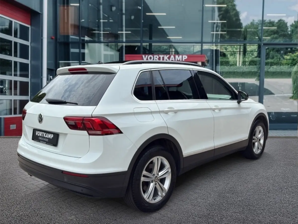 1.4 TSI DSG HIGHLINE PANO-DAK/NAVI/STOELVERW/ACC/PDC