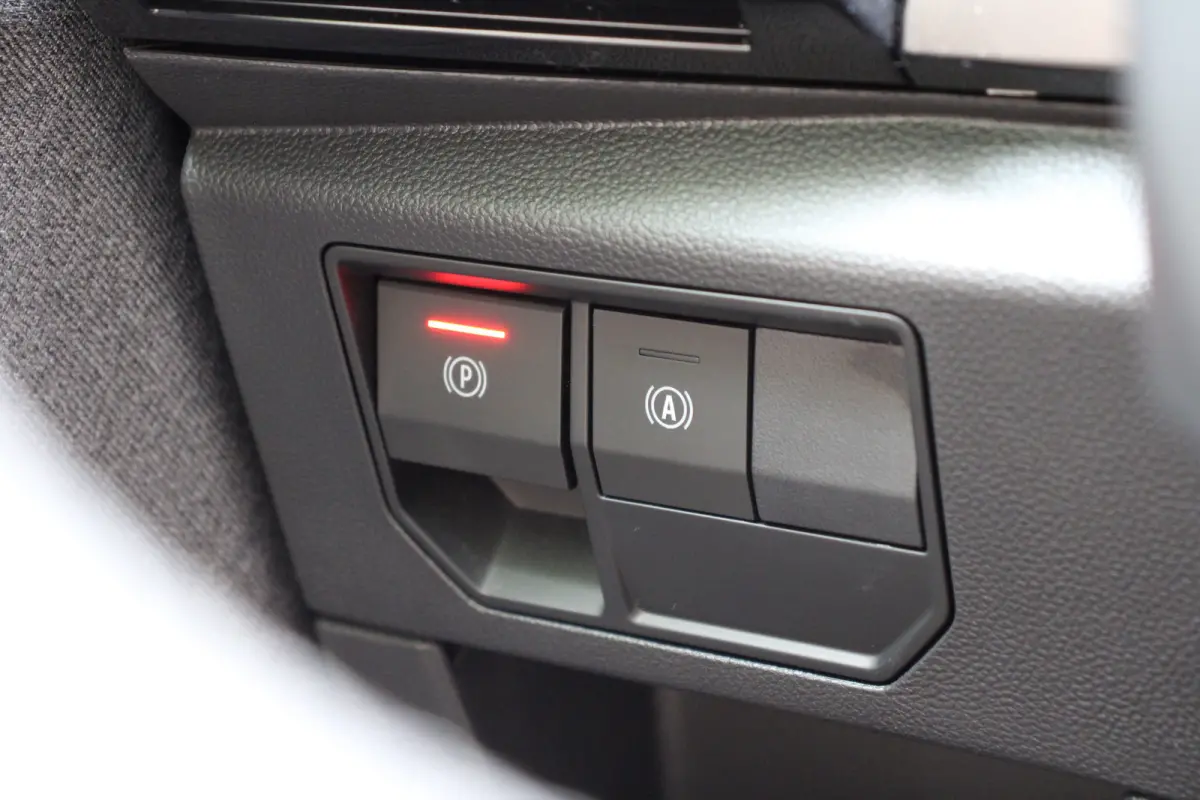 1.2 E-Tech full hybrid 200 evolution | 1E EIGENAAR | NL-AUTO! | STOELVERWARMING | DODE HOEK DETECTIE | CAMERA | PARK SENSOR