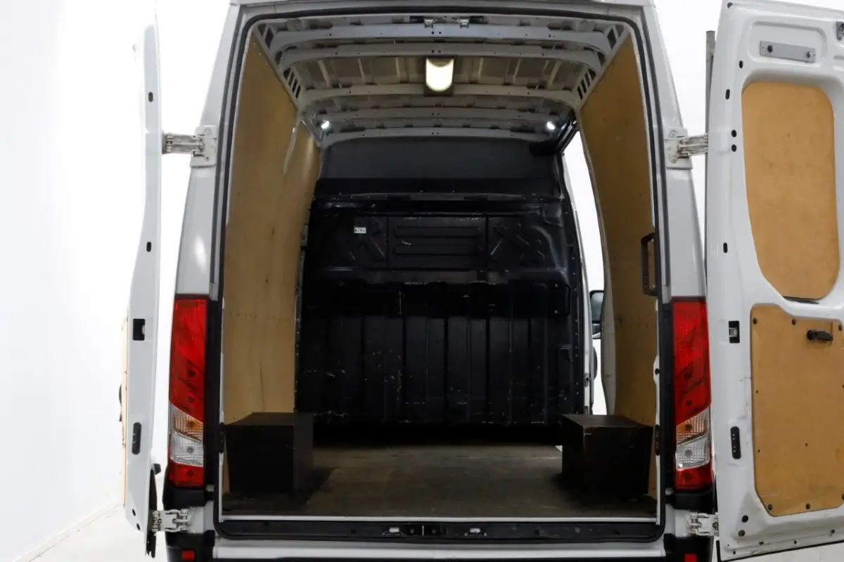 35S14 136pk E6 L2H2 Airco/Imperiaal/Trekgewicht 3500kg 08-2018
