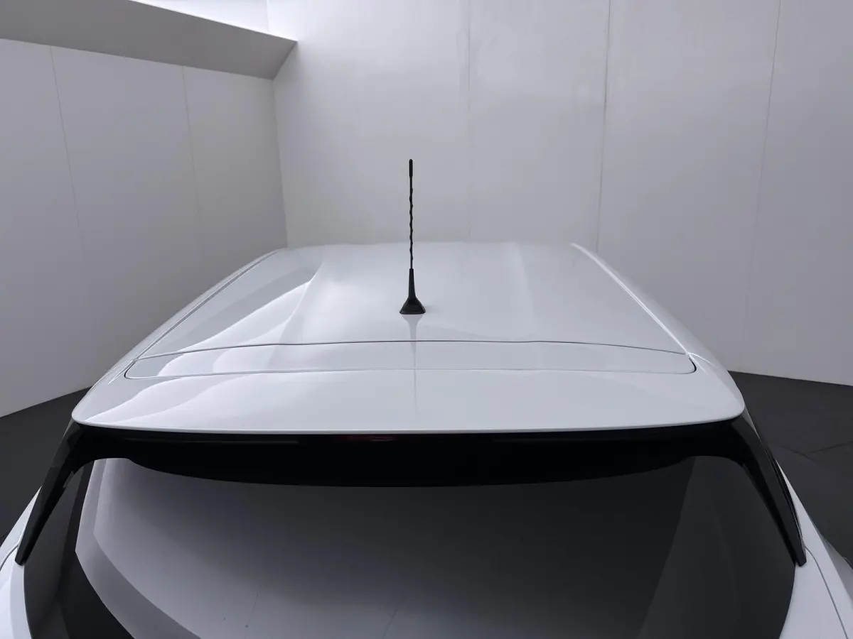1.0 IG-T N-Design | Navigatie | BOSE Audio |