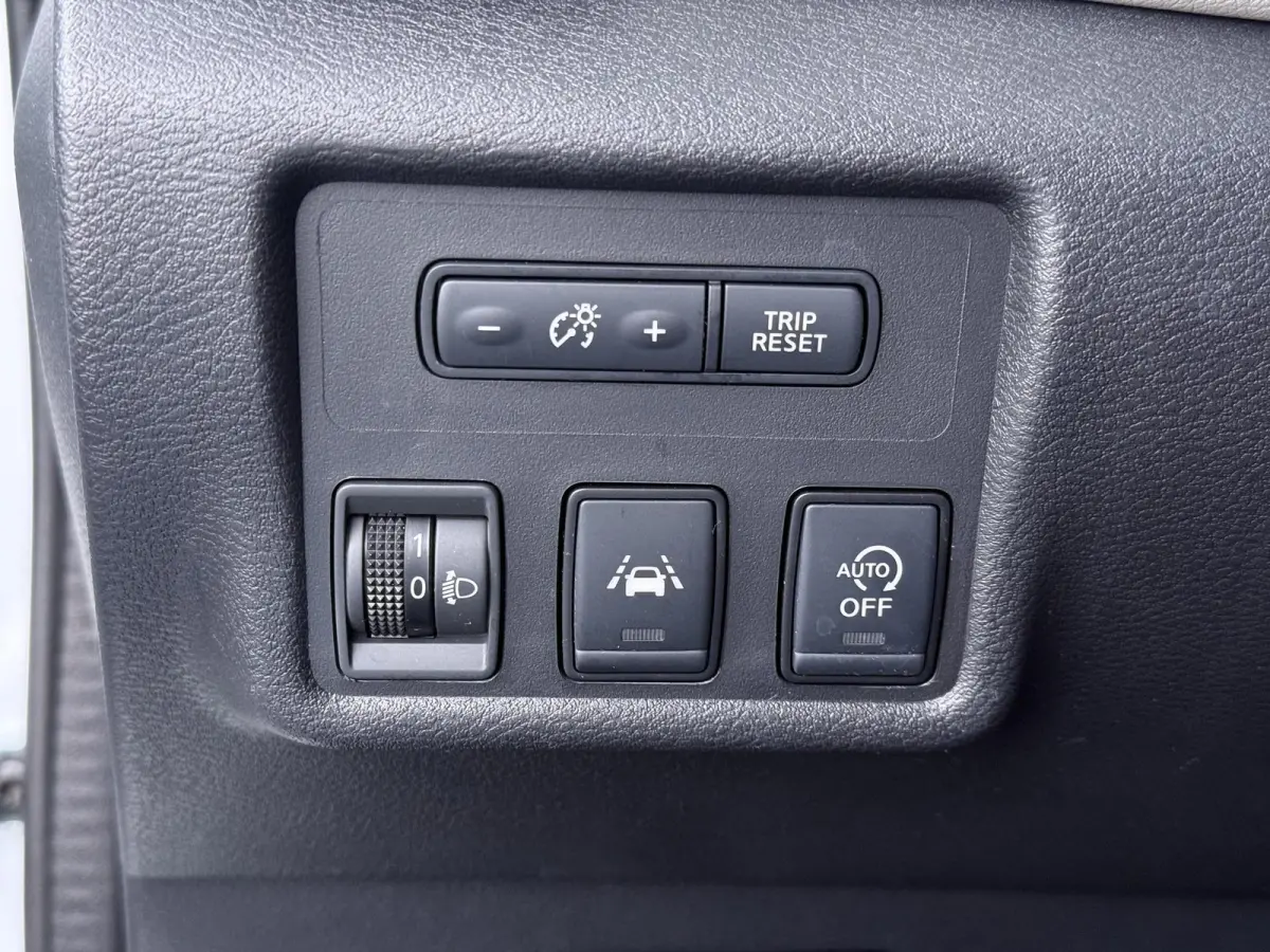 1.0 IG-T N-Design | Navigatie | BOSE Audio |