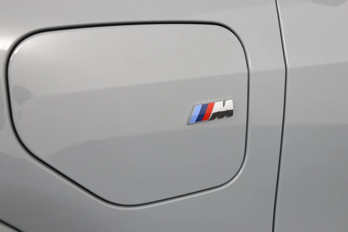 xDrive50e | SOH 100% | M Sport Pro | Skylounge Panoramadak | Driving Assistant Professional | Soft-Close | Achterasbesturing | Comfortstoelen |