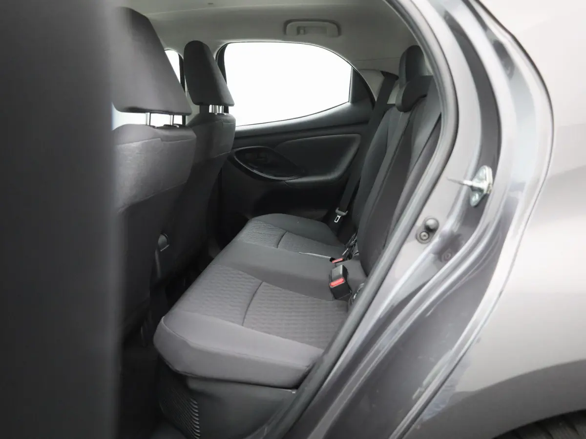 1.5 Hybrid Business Plus | Automaat | LMV | Navigatie | Parkeer sensoren | Bluetooth | Climate control | DAB | Cruise control | Camera | Head up |