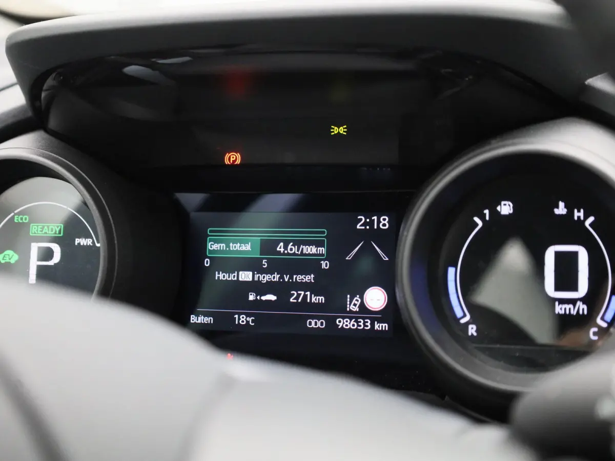 1.5 Hybrid Business Plus | Automaat | LMV | Navigatie | Parkeer sensoren | Bluetooth | Climate control | DAB | Cruise control | Camera | Head up |