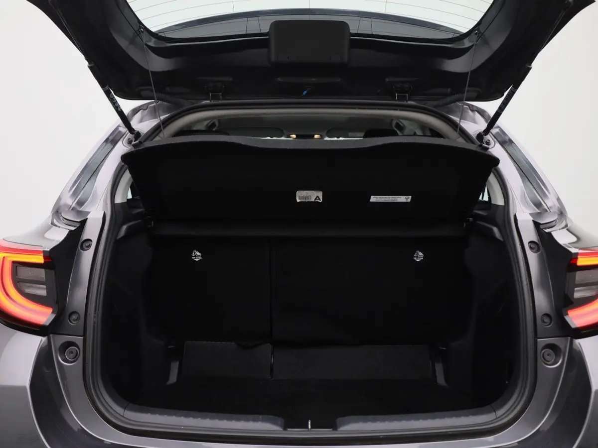 1.5 Hybrid Business Plus | Automaat | LMV | Navigatie | Parkeer sensoren | Bluetooth | Climate control | DAB | Cruise control | Camera | Head up |