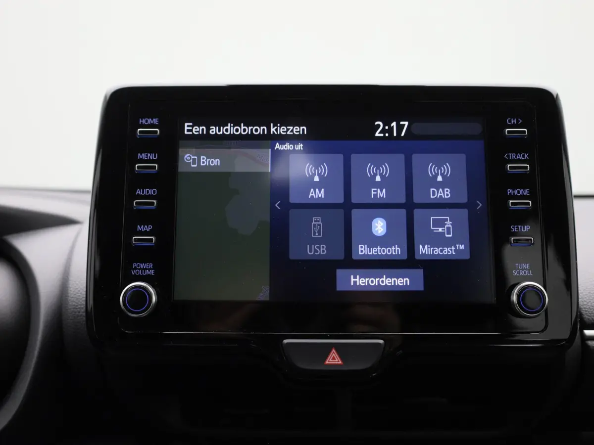1.5 Hybrid Business Plus | Automaat | LMV | Navigatie | Parkeer sensoren | Bluetooth | Climate control | DAB | Cruise control | Camera | Head up |