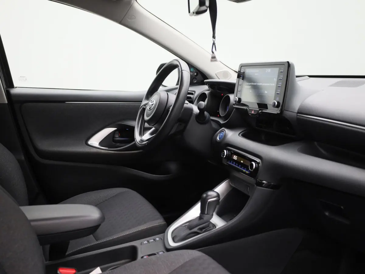 1.5 Hybrid Business Plus | Automaat | LMV | Navigatie | Parkeer sensoren | Bluetooth | Climate control | DAB | Cruise control | Camera | Head up |